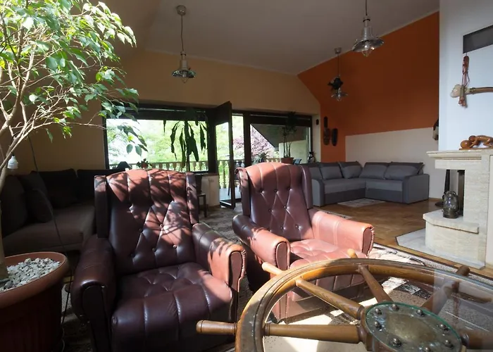 Przy Plazy-u Marynarza-rewa Rum i privatbostad Rewa