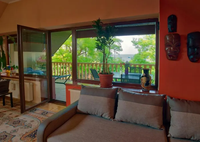 Przy Plazy-u Marynarza-rewa Rum i privatbostad